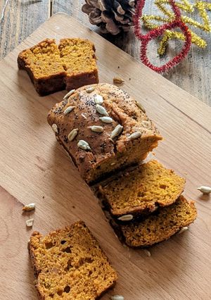 A picture of Eggless Pumpkin Loaf cake.