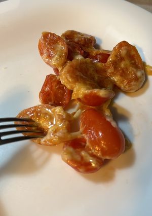 Una foto de Tomates cherry con queso