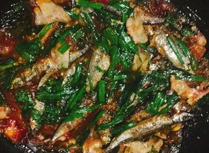 Hình của món Cá kho dứa.