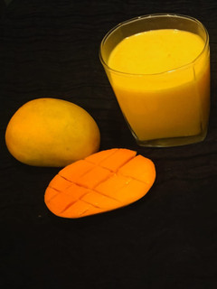 A picture of Mango Shake.