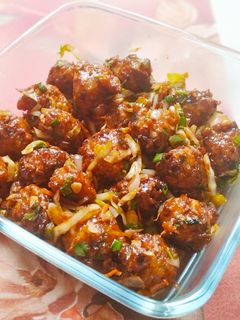 वेज मंचूरियन (Veg Manchurian recipe in Hindi) रेसिपी मुख्य फोटो
