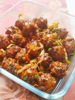 वेज मंचूरियन (Veg Manchurian recipe in Hindi) रेसिपी मुख्य फोटो