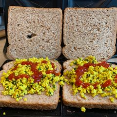 A picture of Spinach Tofu Burji Grilled Sandwich.