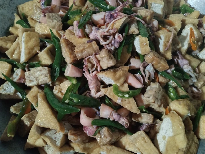 Cara Sederhana Membikin Resep  Cumi asin tahu tempe tumis cabe hijau yang Sempurna, Lezat Sekali