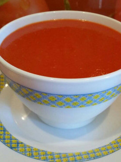 Una foto de Gazpacho en Thermomix y tradicional