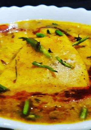 A picture of Dal dhokli.
