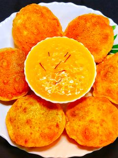 आमरस पुरी (aamras puri recipe in marathi) रेसिपी चे मुख्य फोटो
