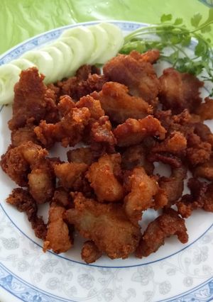 รูปของ หมูคลุกกะปิทอด