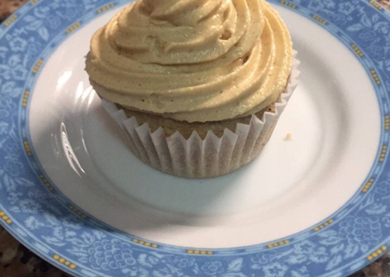 Salted caramel cinnamon cupcakes