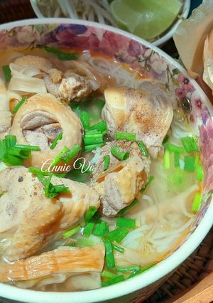 Hình của món Bún măng gà.