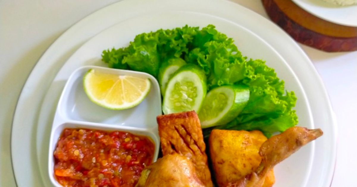 290. Ayam Penyet Surabaya