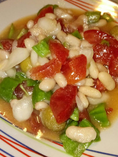 Una foto de Ensalada de alubias expres