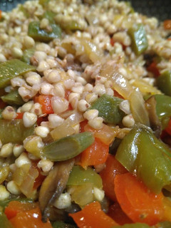 Una foto de Trigo sarraceno con salteado de verduras
