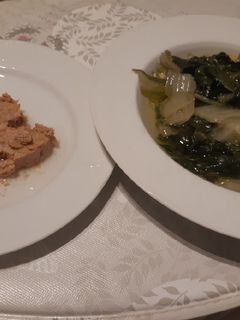 Una foto de Acelgas cocidas con atún