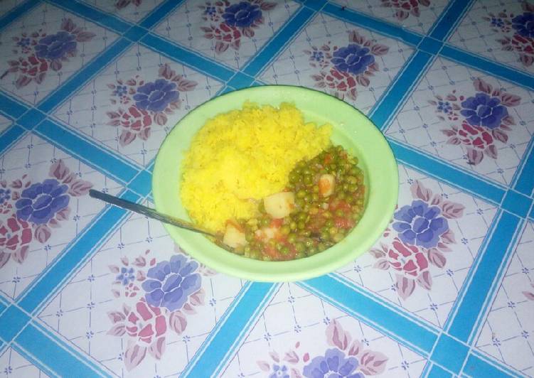 Tumeric Rice and peas stew