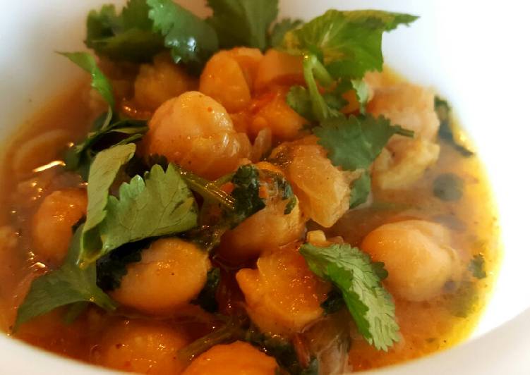 Recipe of Speedy Healthy Chickpea Curry 😄