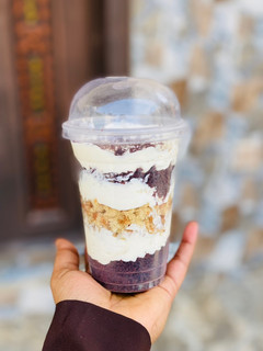 A picture of Cake parfait.