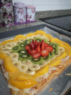 Una foto de Tarta de frutas y hojaldre