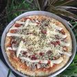 Pizza mudah, empuk dan enak