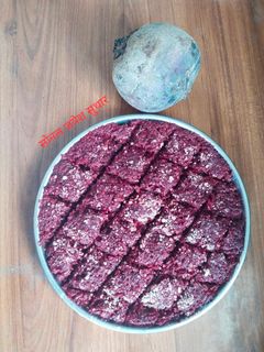 चुकंदर हलवा (Beetroot Halwa Recipe In Hindi) रेसिपी मुख्य फोटो