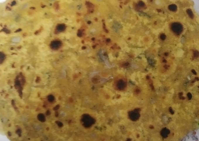 Step-by-Step Guide to Make Favorite Missi roti - Easy Recipes for Beginners