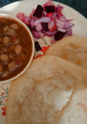 छोले भटूरे (chole bhature recipe in Hindi) रेसिपी मुख्य फोटो