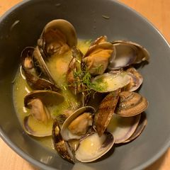 A picture of BBQ Butter Garlic Clam.