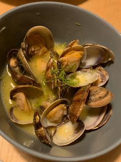 A picture of BBQ Butter Garlic Clam.