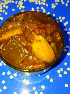 A picture of Aam kathal mix achar.