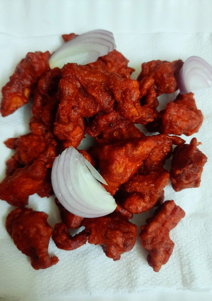 ரோட்டு கடை சிக்கன் பக்கோடா (roadside chicken pakoda recipe in Tamil) செய்முறை முக்கிய புகைப்படம்