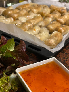 Una foto de Rollitos vietnamitas Nems 🫔