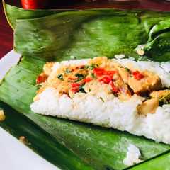A picture of Nasi bakar ayam pedas (no minyak, gula, santan dan tepung).