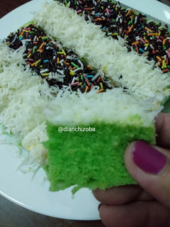 Foto resep Bolu Kukus Pandan Potong