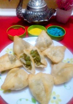 A picture of Pea Samosas.