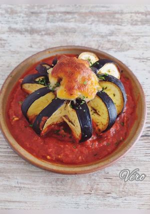 Une photo de Couronne d’aubergine au bœuf haché
