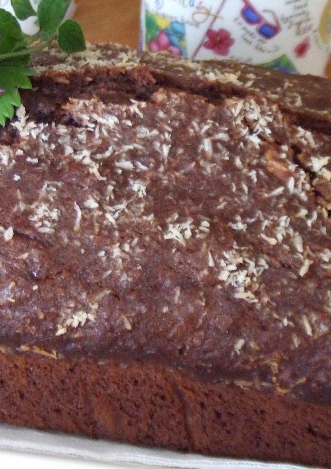 Una foto de Pan de chocolate con nueces y coco