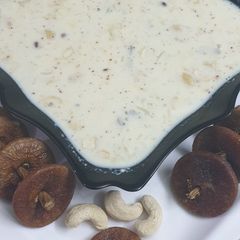 A picture of Anjeer Kaju Doodh Paak.