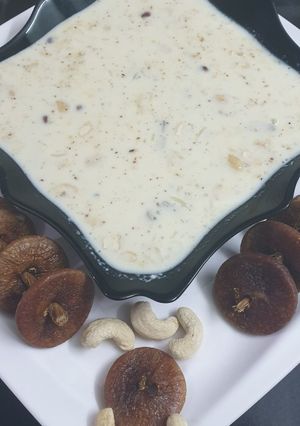 A picture of Anjeer Kaju Doodh Paak.