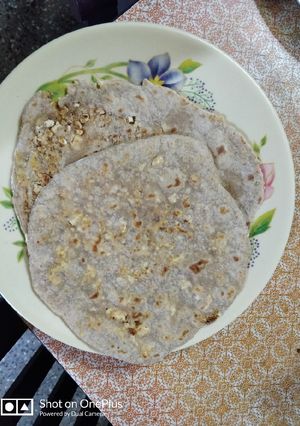 A picture of Metkut Paratha.
