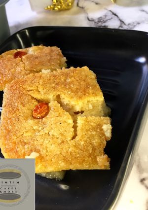 A picture of Basbousa.