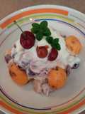 Yogurt alla frutta fresca: Ciliegie, Nespole, Giuggiole e menta fresca