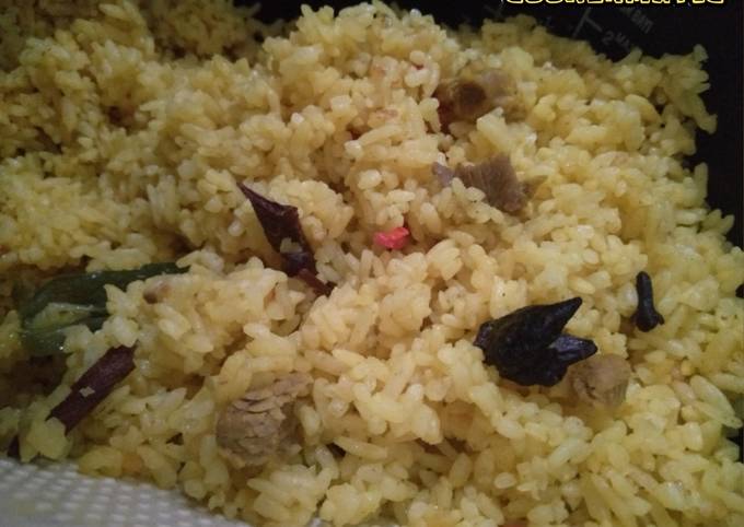 Cara Gampang Menyiapkan Nasi Mandhi yang Enak Banget