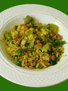 கலர்ஃபுல் அவல் உப்புமா(aval upma recipe in tamil) செய்முறை முக்கிய புகைப்படம்