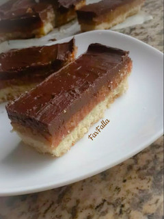 صورة لوصفة شوكولاتة تويكس / Twix Bars