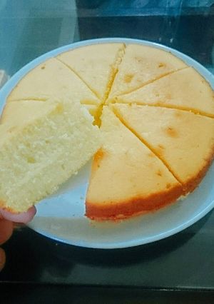 A picture of Lemon cheese soft cake.