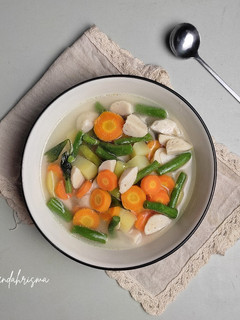 Foto resep Sayur Sop Bakso Ayam