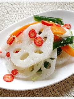 涼拌蓮藕 的食譜成品照片