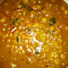 A picture of Matar sabji.