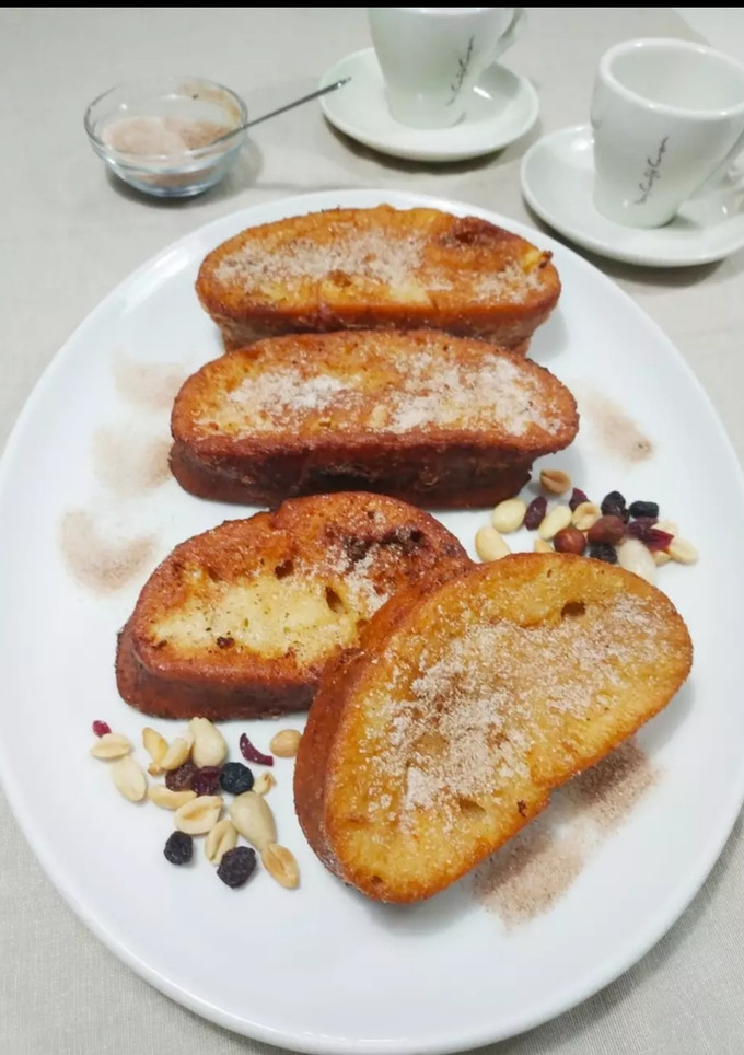 Una foto de Torrijas de Semana Santa tradicionales