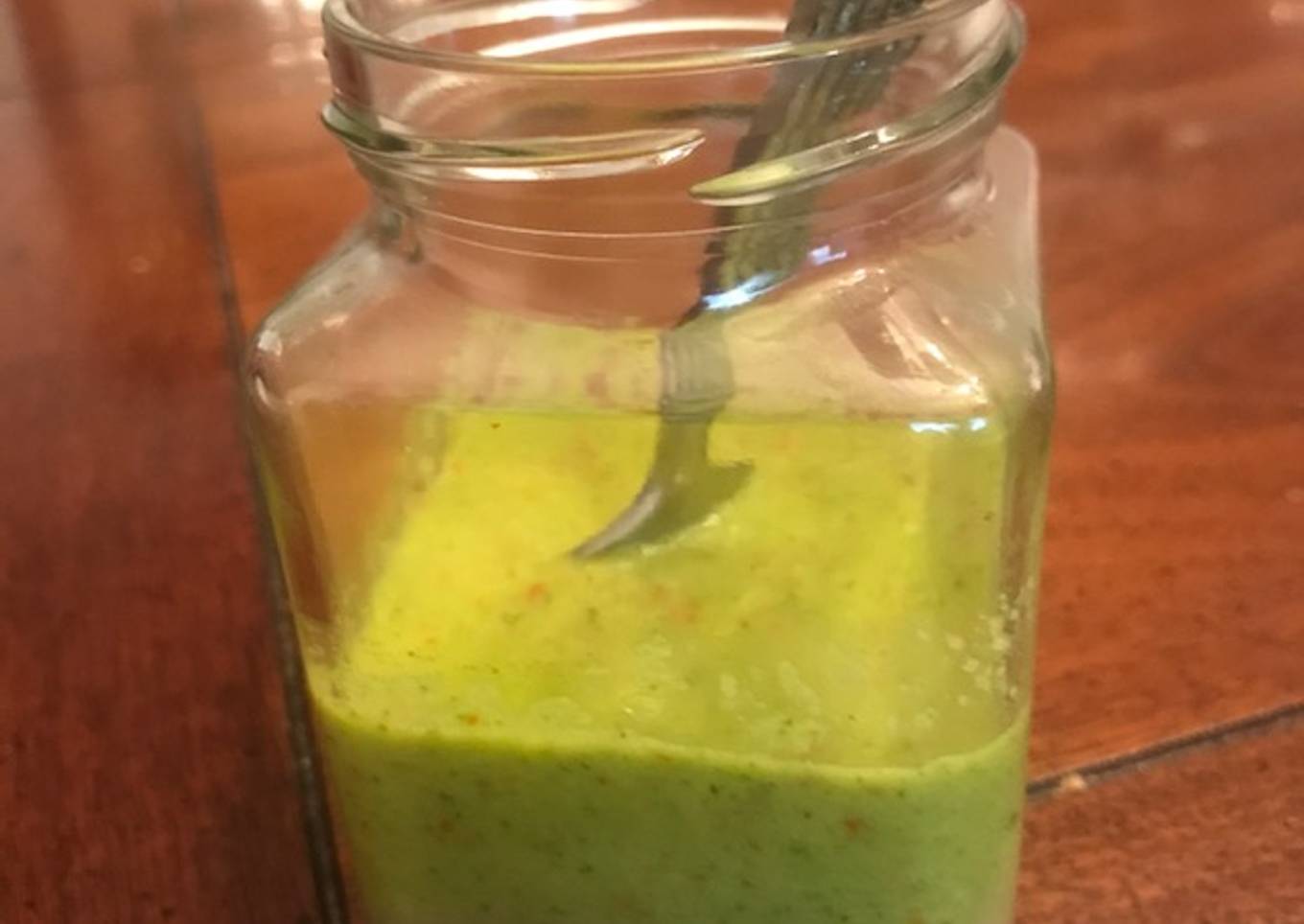 Salsa de chile de árbol con cilantro